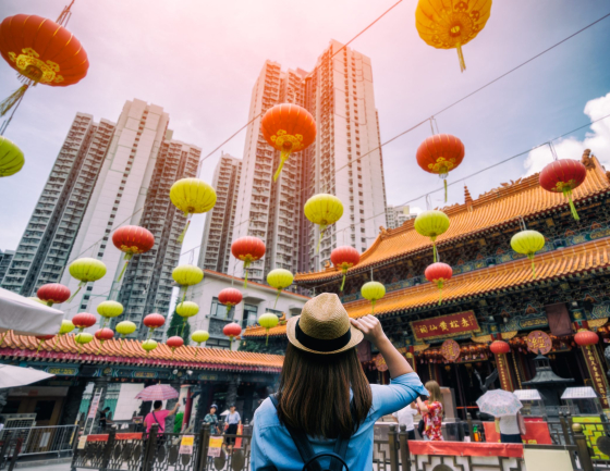Young,Woman,Traveler,Is,Visiting,At,Wong,Tai,Sin,Temple